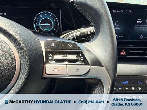 Certified 2022 Hyundai Elantra SEL w/ Convenience Package FWD image 18
