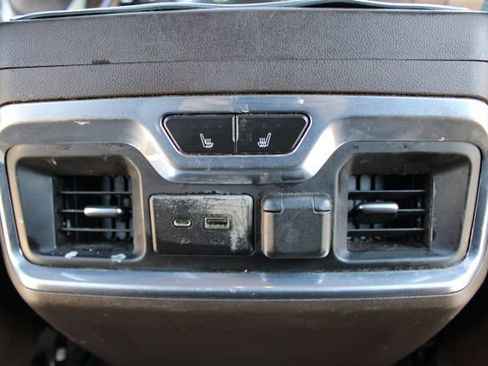 Used 2021 GMC Sierra 1500 Denali w/ Denali Ultimate Package AWD/4WD image 53