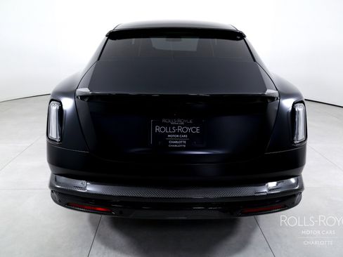 Used 2024 Rolls-Royce Spectre w/ Spectre Launch Package image 9