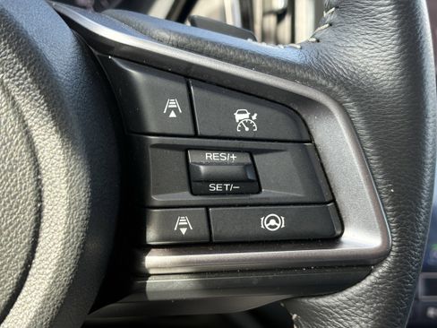 Used 2025 Subaru Outback Premium image 16