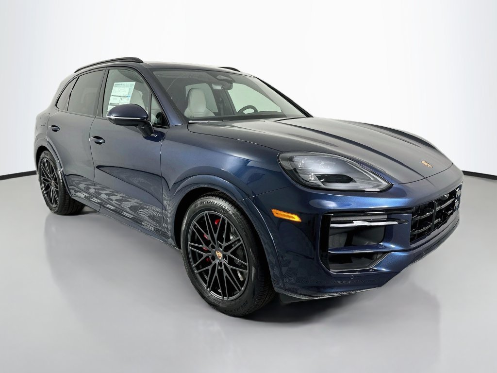 New 2026 Porsche Cayenne GTS AWD/4WD image 7