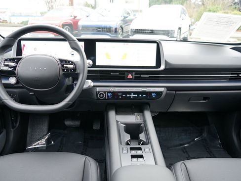 Used 2025 Hyundai Ioniq 6 SEL image 26