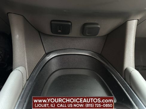 Used 2018 Chevrolet Malibu LT image 42