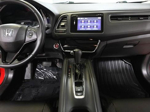 Used 2018 Honda HR-V EX-L image 2