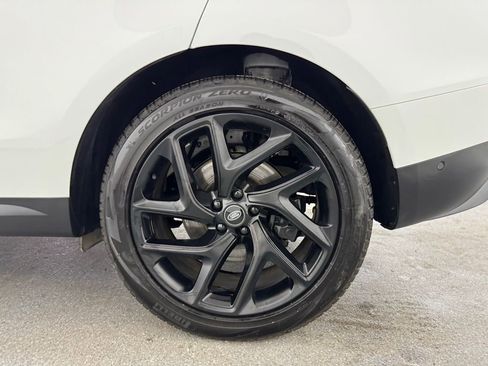 Used 2023 Land Rover Range Rover Sport SE image 32