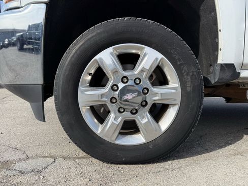 Used 2019 Chevrolet Silverado 2500 LTZ w/ Duramax Plus Package image 5