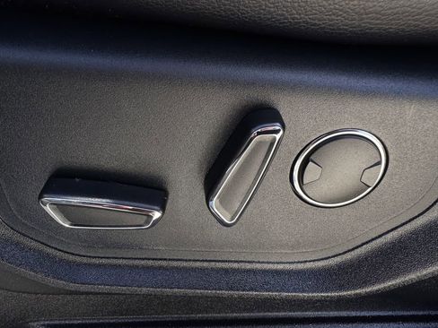 Used 2020 Ford Expedition Max Limited RWD image 26
