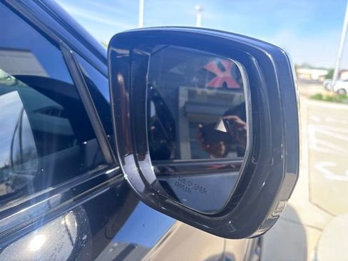 Used 2023 Jeep Grand Cherokee L Laredo AWD/4WD image 14