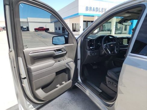 Certified 2025 Chevrolet Silverado 1500 LTZ w/ LTZ Premium Package image 29