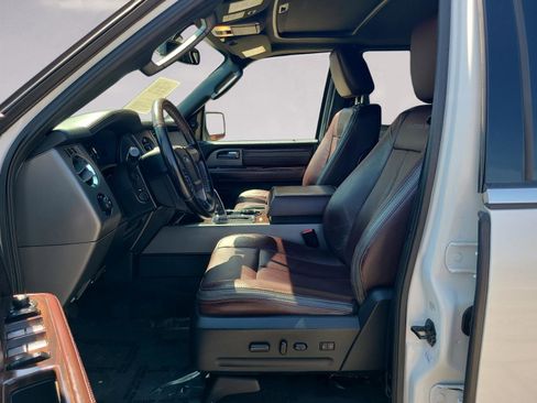 Used 2017 Ford Expedition Platinum AWD/4WD image 11