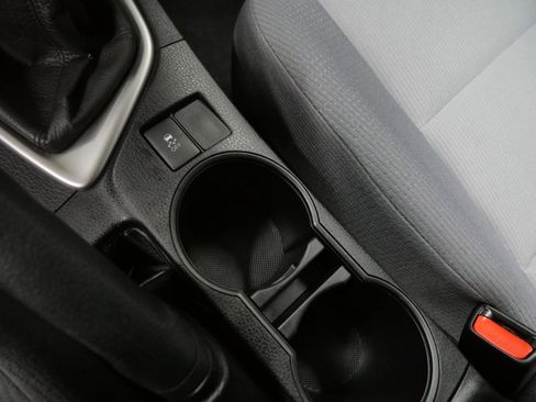 Used 2014 Toyota Corolla L image 29