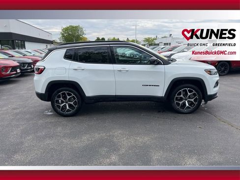 Used 2025 Jeep Compass Limited AWD/4WD image 3