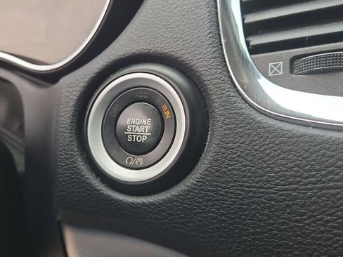 Used 2017 Dodge Durango GT image 27