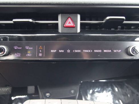 Used 2024 Kia EV6 Wind AWD/4WD image 27