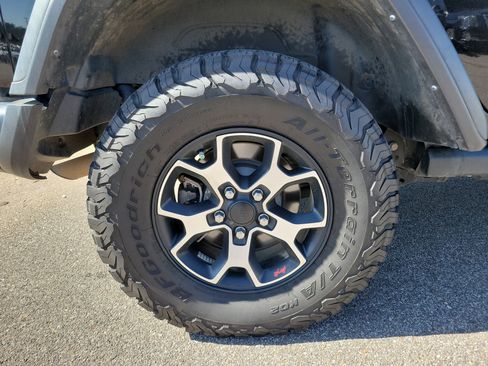 Used 2021 Jeep Wrangler Unlimited Rubicon image 28