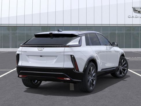 New 2026 Cadillac Lyriq Signature Sport image 4