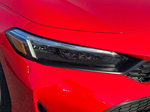 Used 2025 Honda Civic Sport image 10