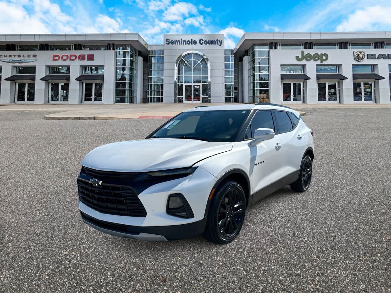 Used 2020 Chevrolet Blazer LT w/ Sound & Technology Package FWD image 4