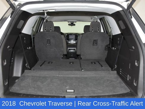 Used 2018 Chevrolet Traverse LT image 30