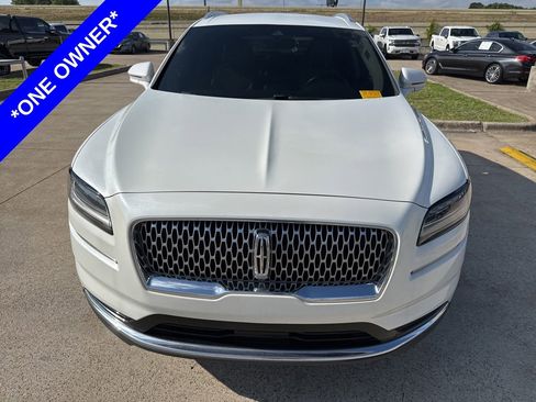 Used 2022 Lincoln Nautilus FWD w/ Premium Package image 2