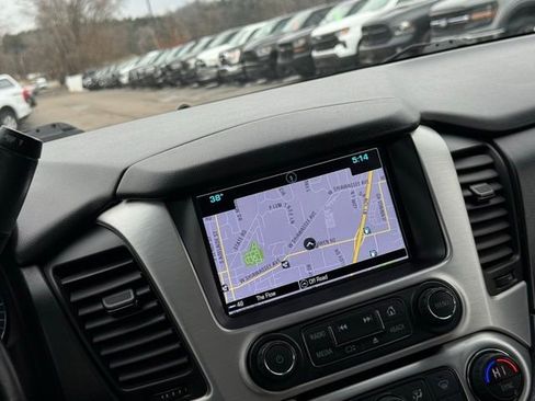 Used 2018 GMC Yukon SLT w/ Open Road Package image 4