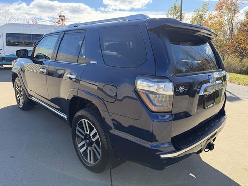 Certified 2022 Toyota 4Runner Limited image 3