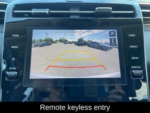Used 2022 Hyundai Tucson SEL w/ Convenience + Premium Package AWD/4WD image 16