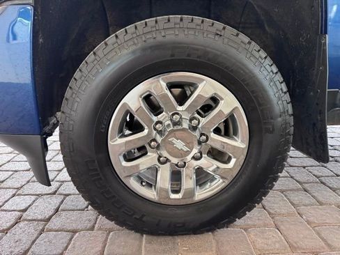 Used 2017 Chevrolet Silverado 3500 High Country w/ Duramax Plus Package image 31