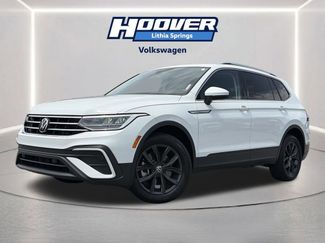 Certified 2024 Volkswagen Tiguan SE w/ Panoramic Sunroof Package AWD/4WD video 1