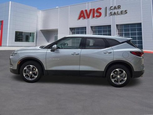 Used 2025 Chevrolet Blazer LT FWD image 10