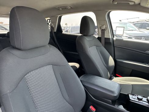 Certified 2023 Kia Sportage LX FWD image 17
