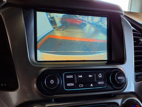 Used 2020 Chevrolet Tahoe Premier AWD/4WD image 23