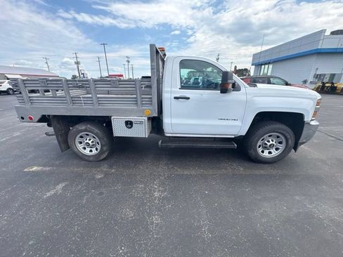 Used 2018 Chevrolet Silverado 3500 W/T AWD/4WD image 2