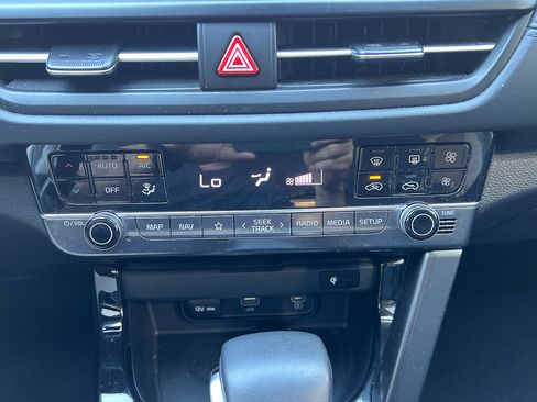 Used 2024 Kia Seltos EX AWD/4WD image 22
