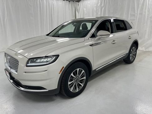 Used 2023 Lincoln Nautilus AWD image 6