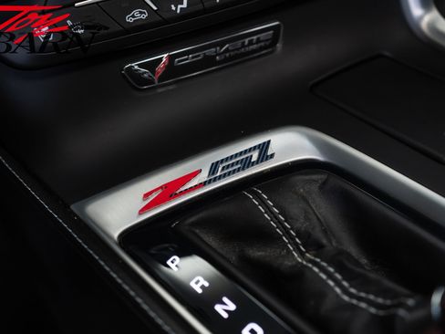 Used 2015 Chevrolet Corvette Stingray Convertible w/ 2LT Preferred Equipment Group RWD image 49