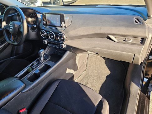 Used 2024 Nissan Sentra S image 19
