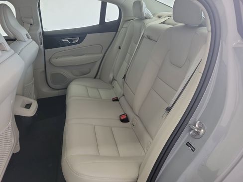 Used 2025 Volvo S60 B5 Plus FWD image 11