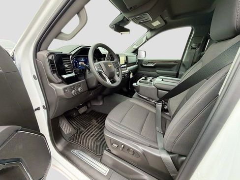 New 2026 Chevrolet Silverado 1500 LT image 4