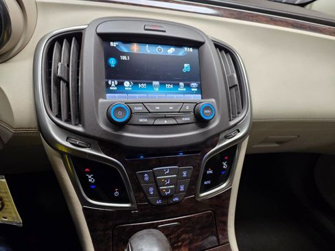 Used 2016 Buick LaCrosse FWD image 23