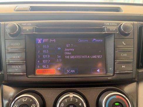 Used 2013 Toyota RAV4 LE FWD image 13