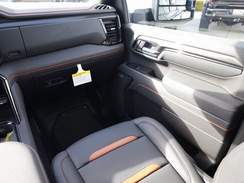 New 2026 GMC Sierra 3500 AT4 w/ AT4 Premium Plus Package image 21