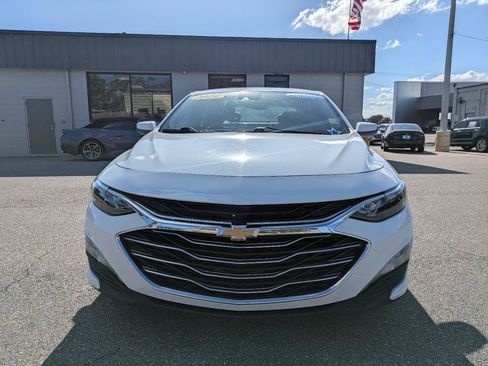 Used 2024 Chevrolet Malibu LT FWD image 3