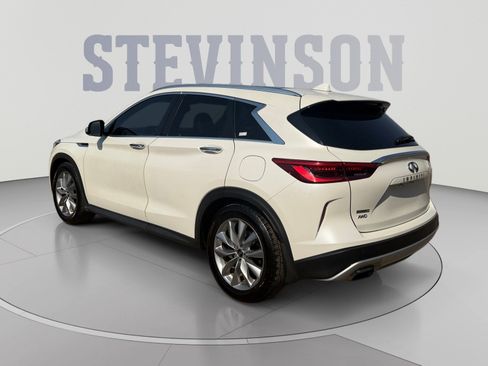Used 2019 INFINITI QX50 Essential w/ Proactive Package AWD/4WD image 3