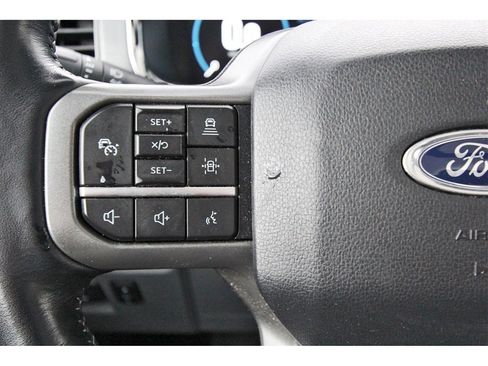 Used 2022 Ford F150 Lariat w/ Equipment Group 502A High image 11