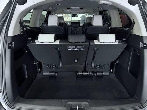 New 2026 Honda Odyssey Elite image 11
