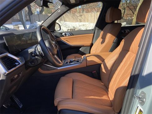 Used 2023 BMW X7 xDrive40i w/ M Sport Package image 20