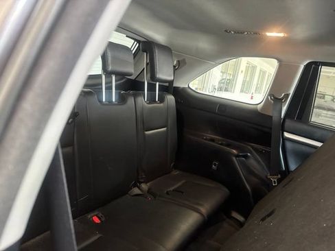 Used 2018 Toyota Highlander XLE FWD image 13