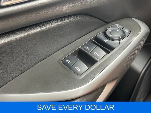 Used 2024 Chevrolet Trax LS FWD image 17