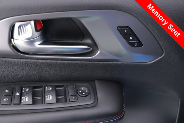 New 2027 Chrysler Pacifica Select FWD image 19